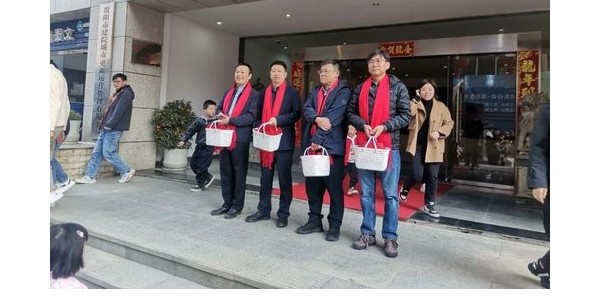 龍行龘龘，開工大吉，擼起袖子加油干!